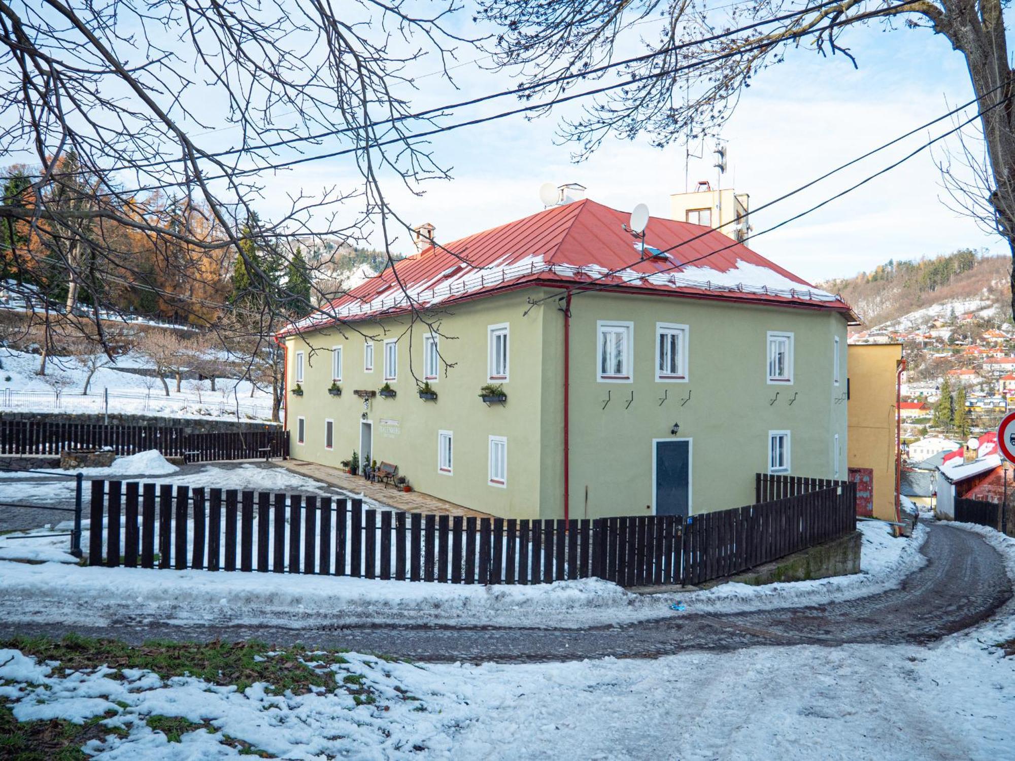 Frauenberg Apartment Banska Stiavnica Ngoại thất bức ảnh